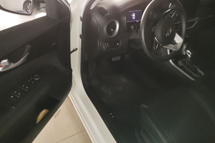 Used Kia K3 2020 1.5L CVT Fashion Edition Driver Seat