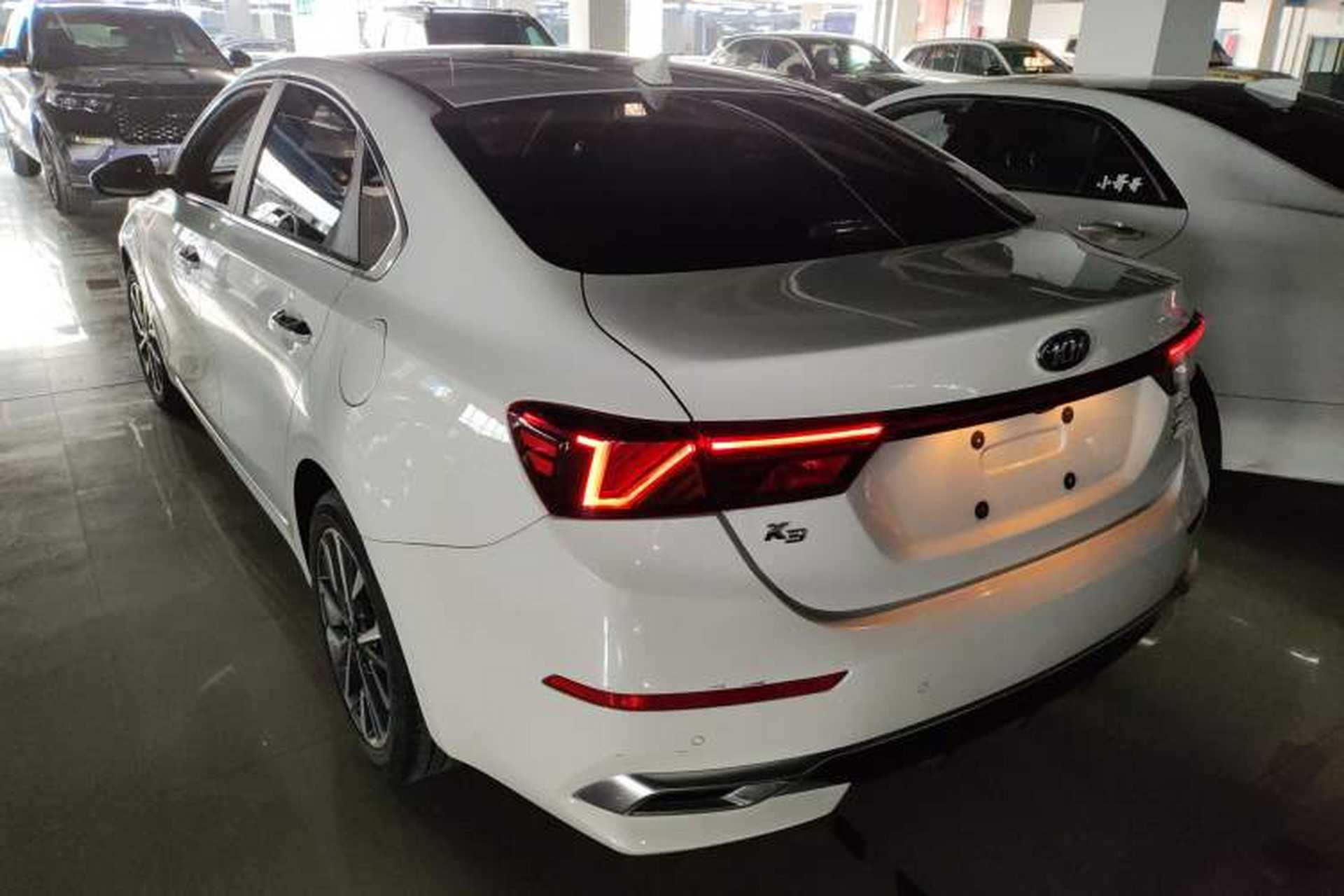 Used Kia K3 2020 1.5L CVT Fashion Edition Exterior 2