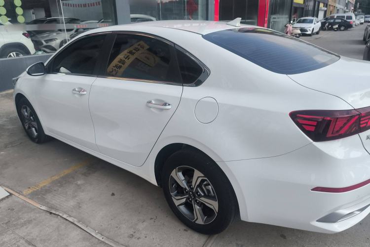 Used Kia K3 2020 1.5L CVT New Sharp Edition with Sunroof Exterior 3