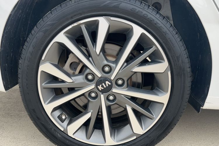 Used Kia K3 2020 1.5L CVT Fashion Edition Exterior 4