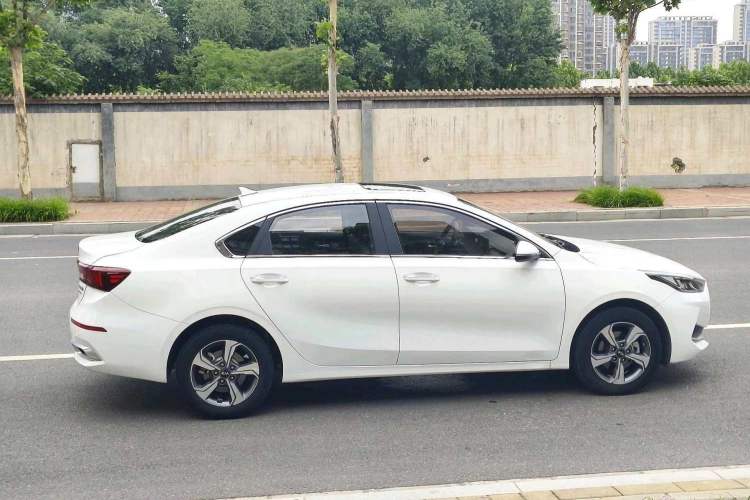 Used Kia K3 2020 1.5L CVT Smart Connect Edition Exterior 5