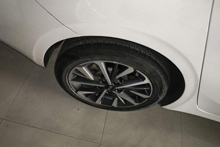 Used Kia K3 2020 1.5L CVT Fashion Edition Exterior 5