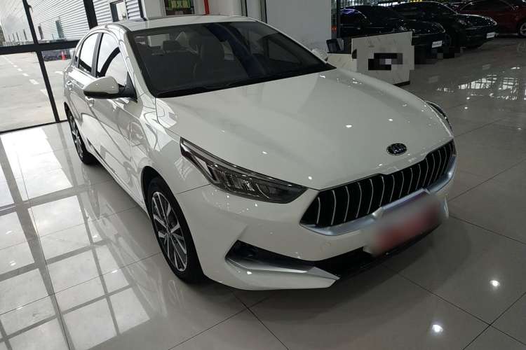 Used Kia K3 2020 1.5L CVT Fashion Edition Front Right 45 Deg