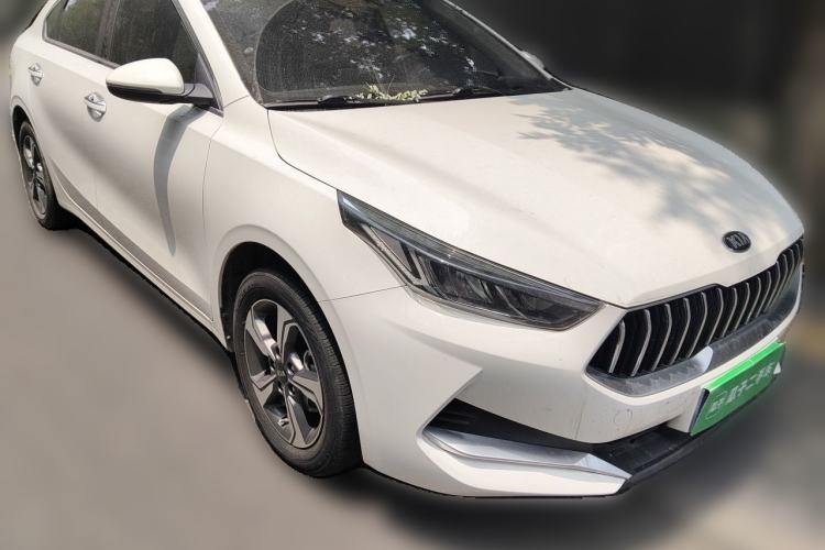 Used Kia K3 2020 1.5L CVT New Sharp Edition with Sunroof Front Right 45 Deg