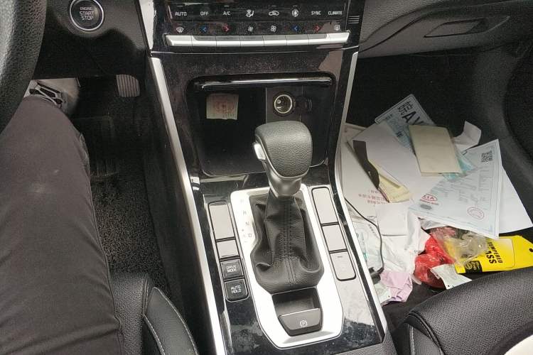 Used Kia K3 2020 1.5L CVT Fashion Edition Gear Lever