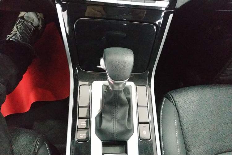 Used Kia K3 2020 1.5L CVT Fashion Edition Gear Lever