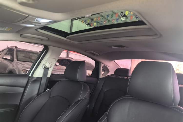 Used Kia K3 2020 1.5L CVT Fashion Edition Headliner