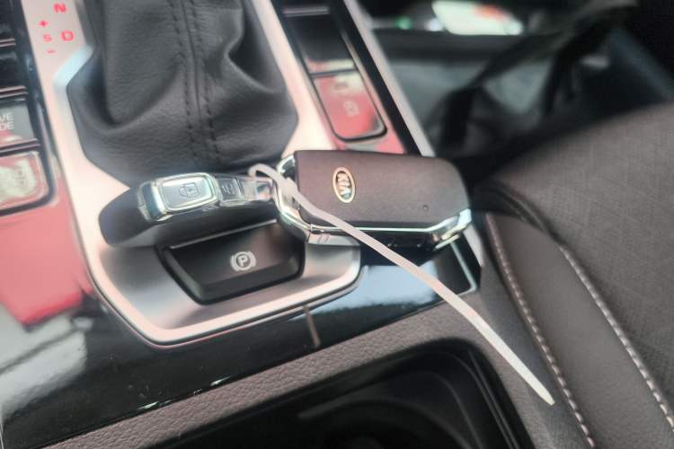 Used Kia K3 2020 1.5L CVT New Sharp Edition with Sunroof Interior 1
