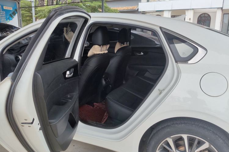 Used Kia K3 2020 1.5L CVT Fashion Edition Interior 2