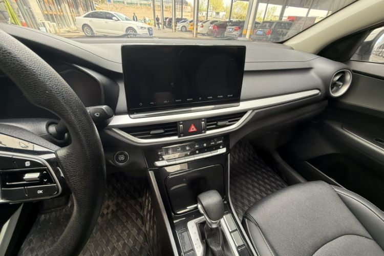 Used Kia K3 2020 1.5L CVT New Sharp Edition with Sunroof Interior 2