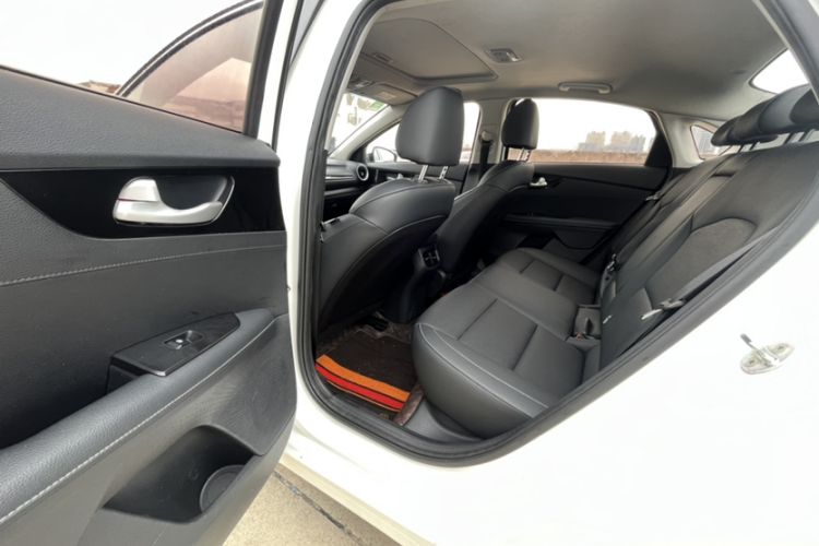 Used Kia K3 2020 1.5L CVT Fashion Edition Interior 2