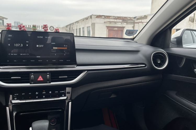 Used Kia K3 2020 1.5L CVT Fashion Edition Interior 3