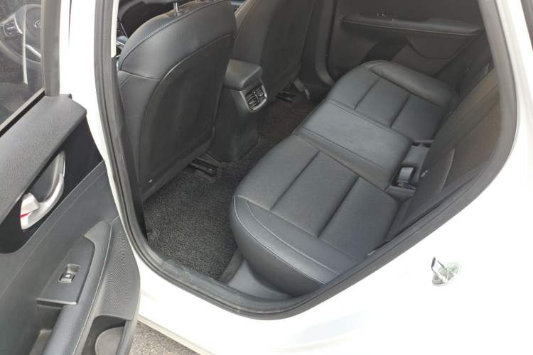 Used Kia K3 2020 1.5L CVT New Sharp Edition with Sunroof Interior 4
