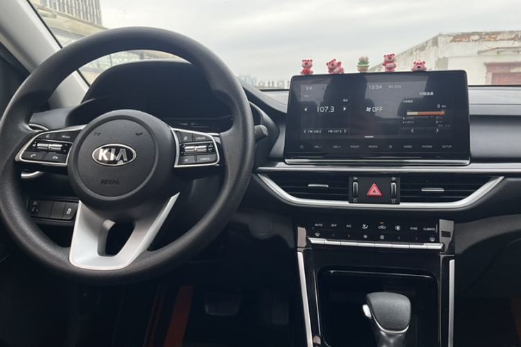 Used Kia K3 2020 1.5L CVT Fashion Edition Interior 6