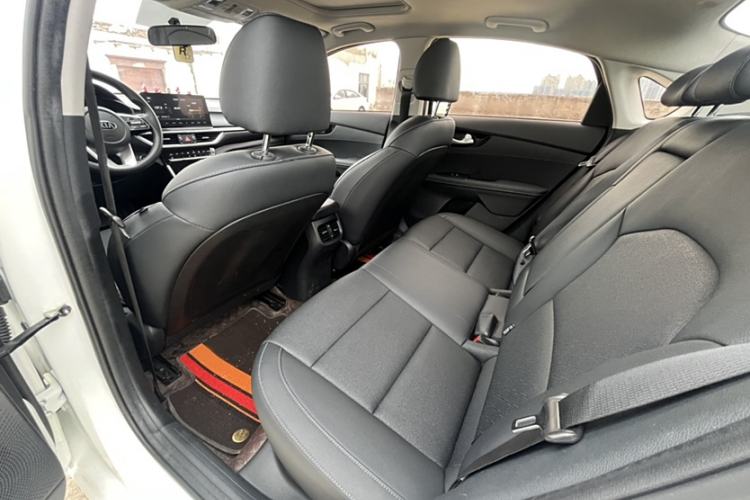 Used Kia K3 2020 1.5L CVT Fashion Edition Interior 7