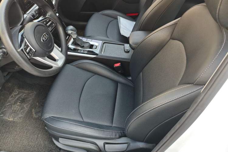 Used Kia K3 2020 1.5L CVT New Sharp Edition with Sunroof Left Front Seat