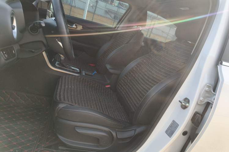 Used Kia K3 2020 1.5L CVT New Sharp Edition with Sunroof Left Front Seat