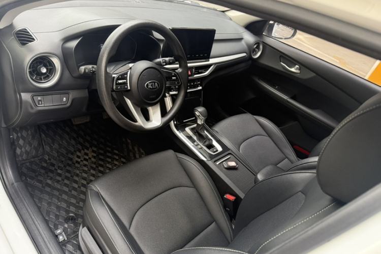 Used Kia K3 2020 1.5L CVT New Sharp Edition with Sunroof Left Front Seat