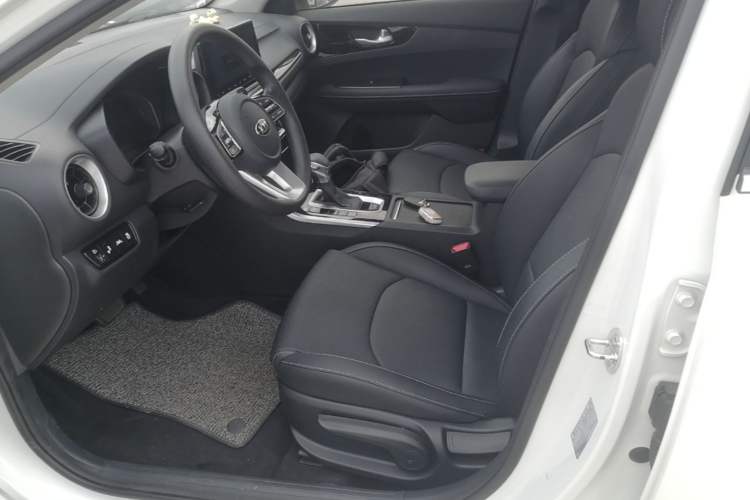 Used Kia K3 2020 1.5L CVT Smart Connect Edition Left Front Seat