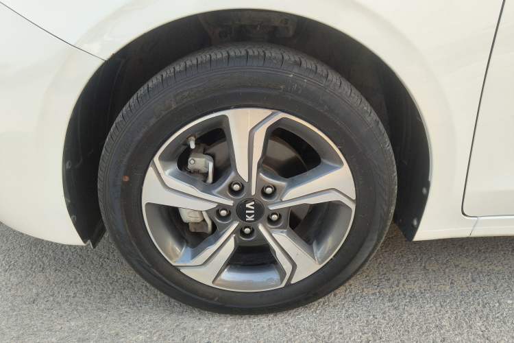 Used Kia K3 2020 1.5L CVT New Sharp Edition with Sunroof Left Front Wheel Hub