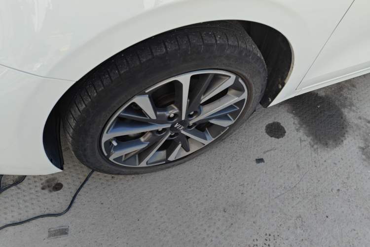 Used Kia K3 2020 1.5L CVT Fashion Edition Left Front Wheel Hub