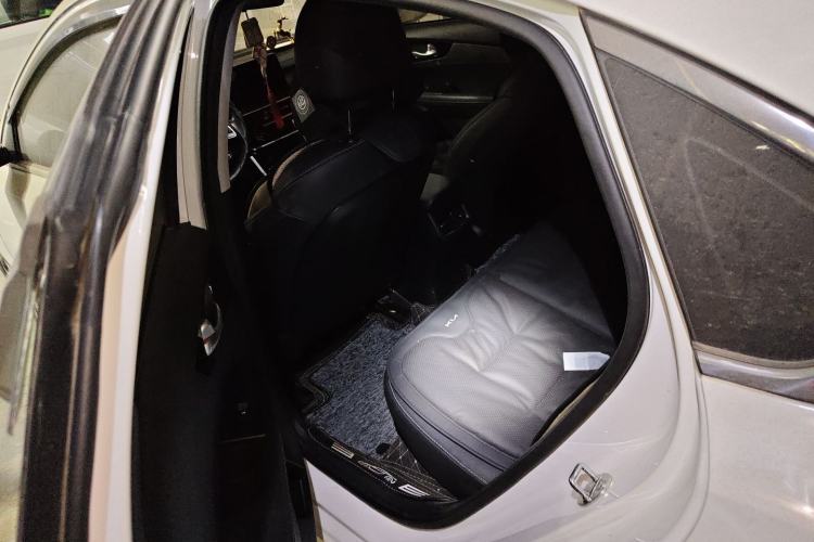 Used Kia K3 2020 1.5L CVT New Sharp Edition with Sunroof Left Rear Seat