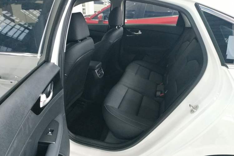 Used Kia K3 2020 1.5L CVT Fashion Edition Left Rear Seat