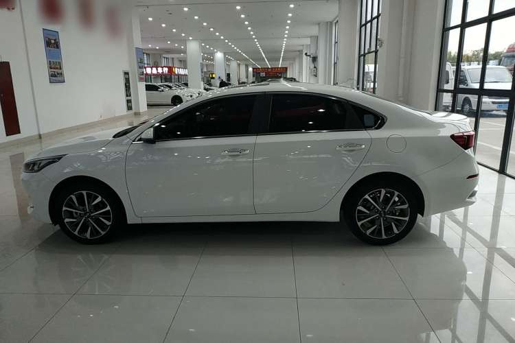 Used Kia K3 2020 1.5L CVT Fashion Edition Left Side