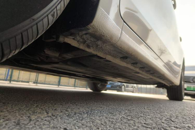 Used Kia K3 2020 1.5L CVT New Sharp Edition with Sunroof Left Side Sill