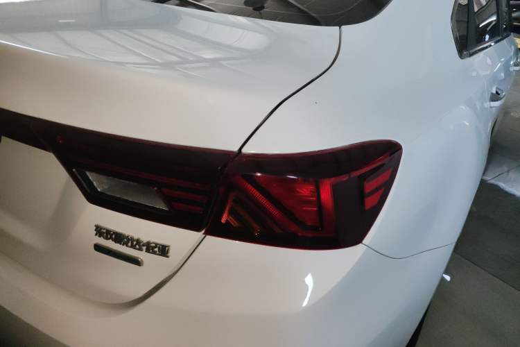 Used Kia K3 2020 1.5L CVT New Sharp Edition with Sunroof Right Rear Taillight