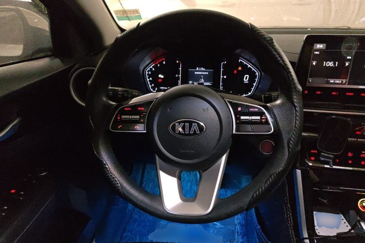 Used Kia K3 2020 1.5L CVT New Sharp Edition with Sunroof Steering Wheel