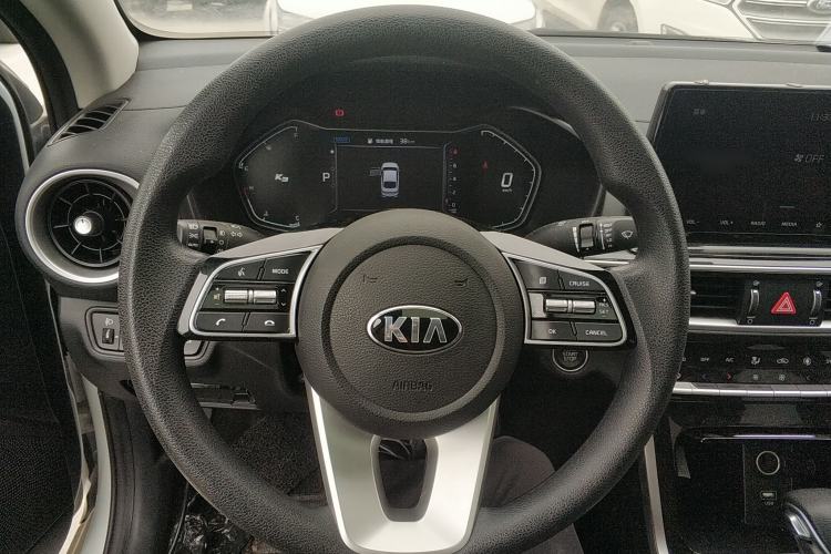 Used Kia K3 2020 1.5L CVT Fashion Edition Steering Wheel