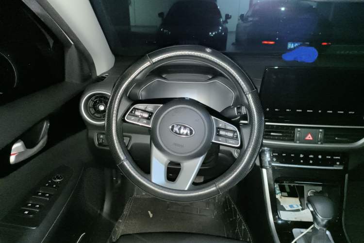 Used Kia K3 2020 1.5L CVT New Sharp Edition with Sunroof Steering Wheel