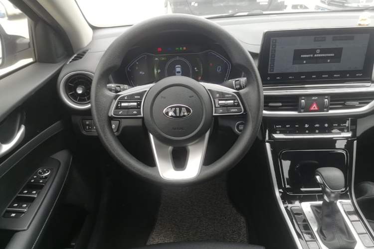 Used Kia K3 2020 1.5L CVT Smart Connect Edition Steering Wheel