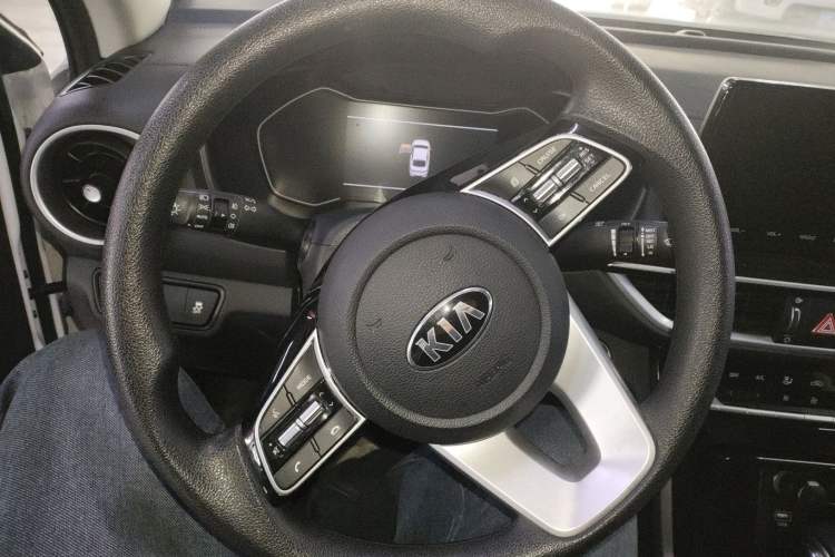 Used Kia K3 2020 1.5L CVT Fashion Edition Steering Wheel