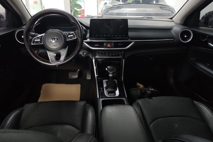 Used Kia K3 2021 1.5L CVT Fashion Edition Interior 2