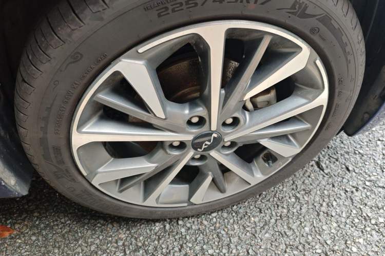 Used Kia K3 2021 1.5L CVT Fashion Edition Exterior 1