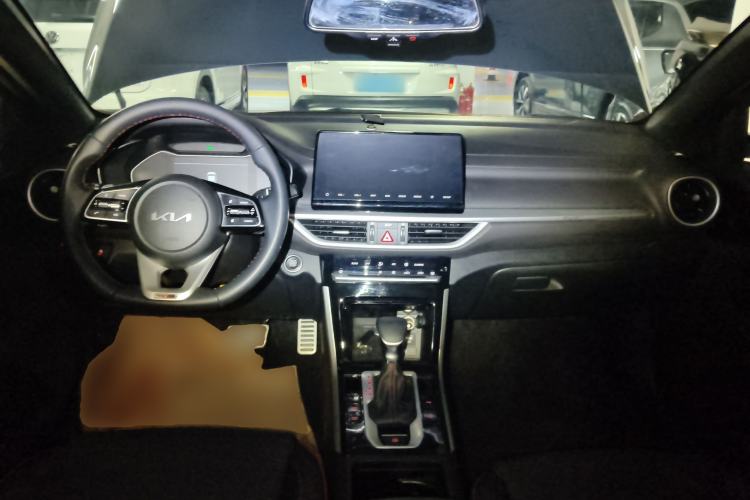 Used Kia K3 2021 Revised Version 1.4T DCT GT-Line Intelligent Drive Sport Edition Center Console