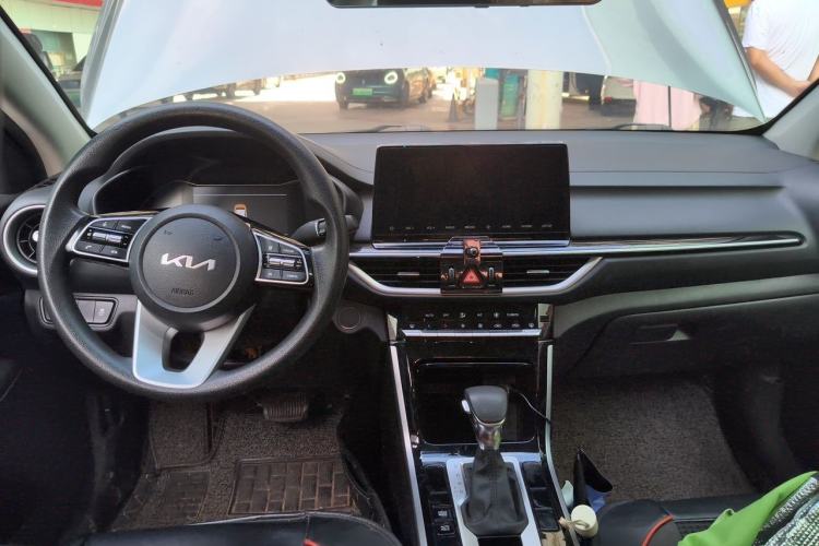 Used Kia K3 2021 Revised 1.5L CVT Fashion Edition Center Console