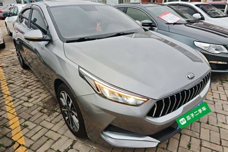 Used Kia K3 2021 1.5L CVT Fashion Edition Front Right 45 Deg