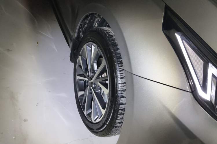Used Kia K3 2021 Revised Version 1.4T DCT GT-Line Intelligent Drive Sport Edition Left Front Wheel Hub