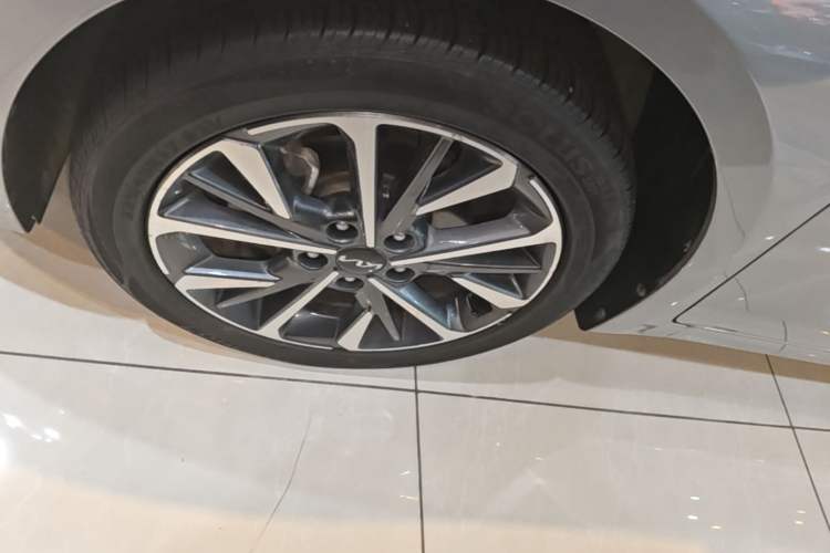 Used Kia K3 2021 Revised 1.5L CVT Fashion Edition Left Front Wheel Hub