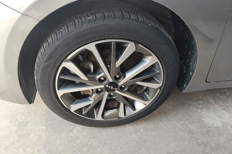 Used Kia K3 2021 Revised 1.5L CVT Fashion Edition Left Front Wheel Hub