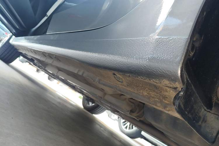 Used Kia K3 2021 Revised 1.5L CVT Fashion Edition Left Side Sill