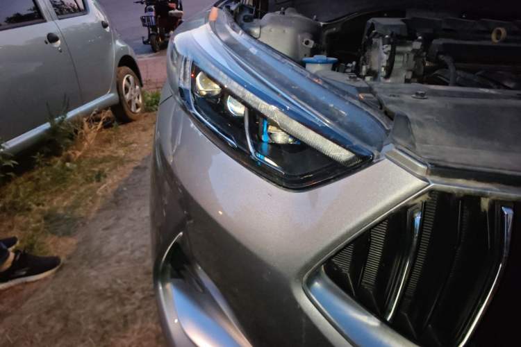 Used Kia K3 2021 Revised 1.5L CVT Fashion Edition Right Front Headlight