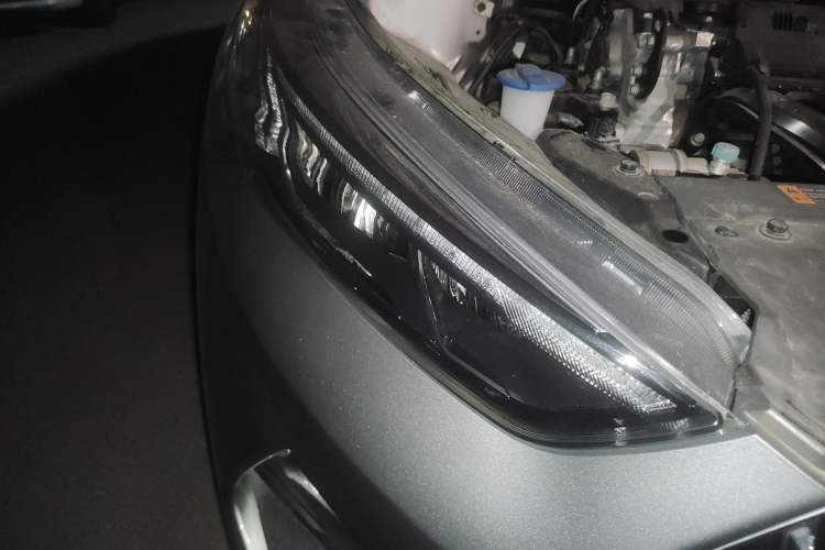 Used Kia K3 2021 Revised 1.5L CVT Fashion Edition Right Front Headlight