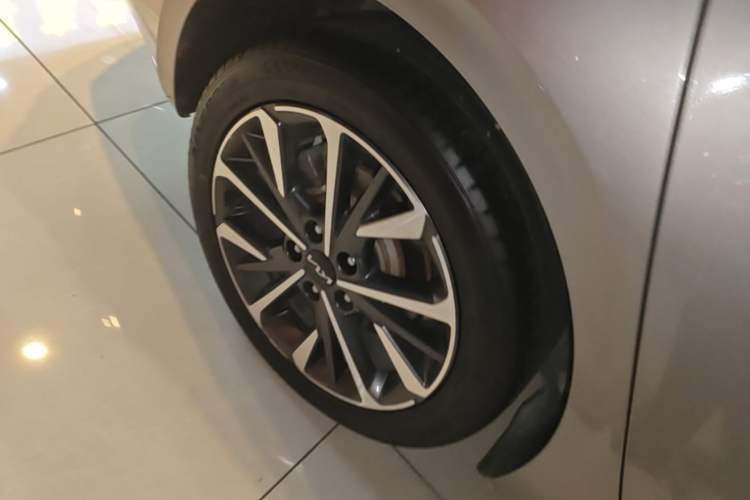 Used Kia K3 2021 Revised 1.5L CVT Fashion Edition Right Rear Wheel Hub
