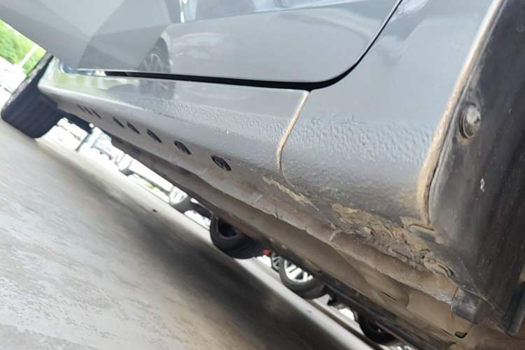 Used Kia K3 2021 Revised 1.5L CVT Fashion Edition Right Side Sill