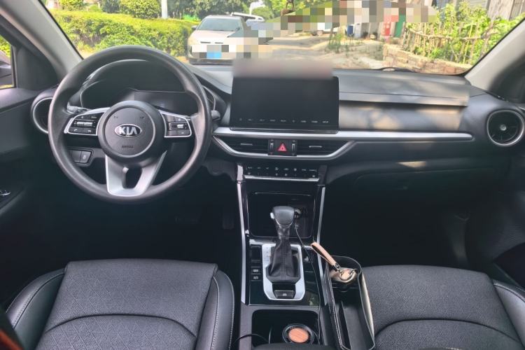 Used Kia K3 2021 1.5L CVT Youth Edition Center Console