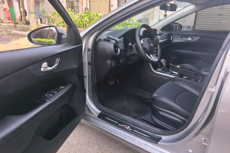 Used Kia K3 2021 1.5L CVT Youth Edition Driver Seat